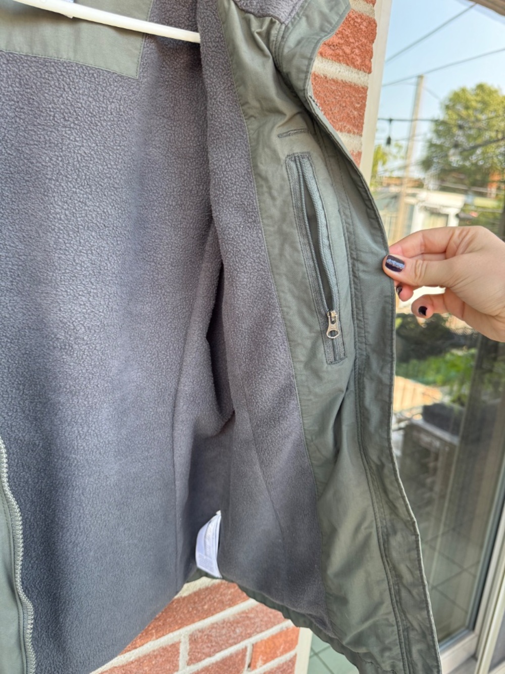 Columbia Jacket - Picture 4 of 5